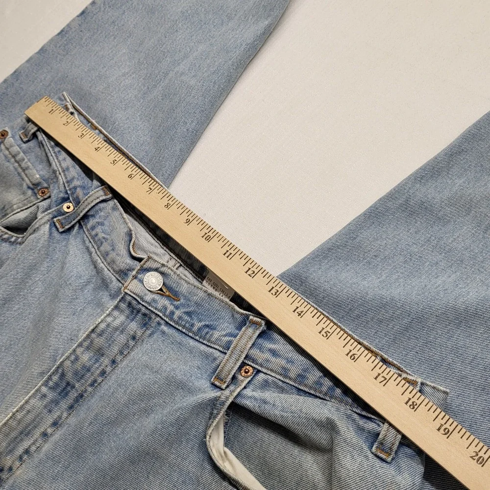 VTG Levis Jeans 560 Mens 36/30 Loose Fit Tapered Blue Light Wash 90s Y2K Baggy
